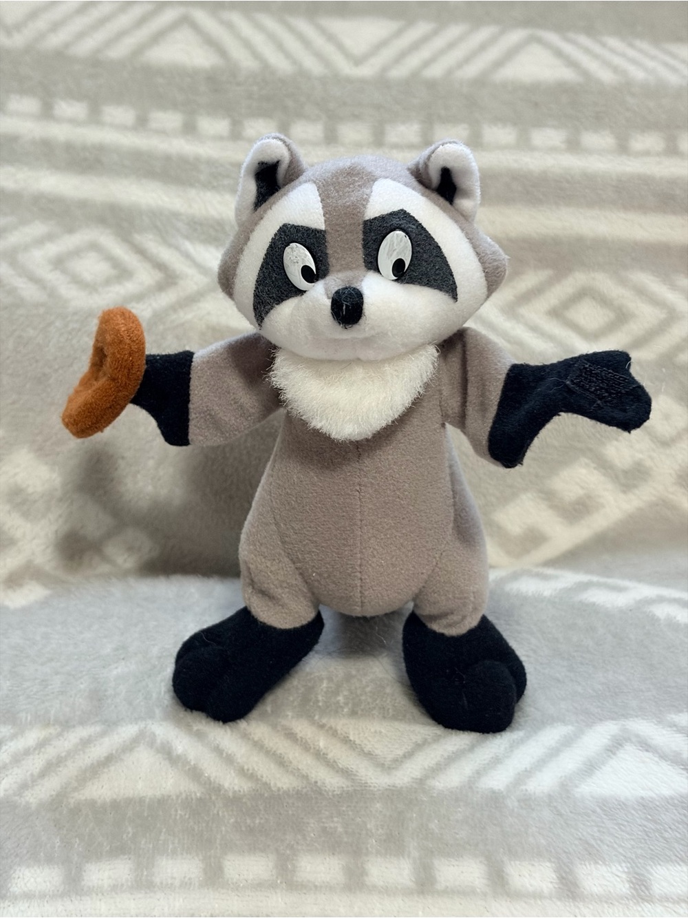 POCAHONTAS (1995) “Sticky Hands”Meeko Raccoon 5” Plush Hand/Finger Puppet